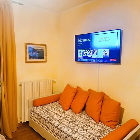 Lake View Camelia Room At Villa Isabella Stresa Retreat Ages 6 Plus-3